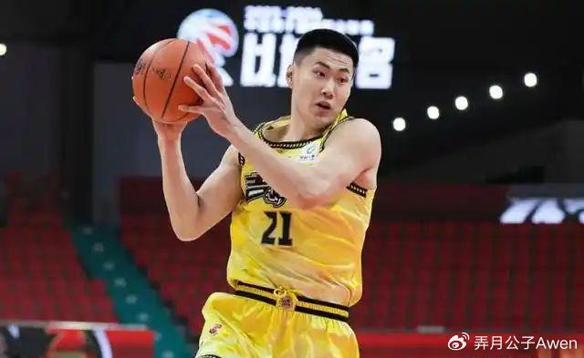 B体育平台-空篮都上不进！“辽篮樱木”11分钟0分1板，球迷：白瞎这么大个子|吴昌泽|吉林|辽宁男篮|张陈治锋|韩德君_新浪体育_新浪新闻